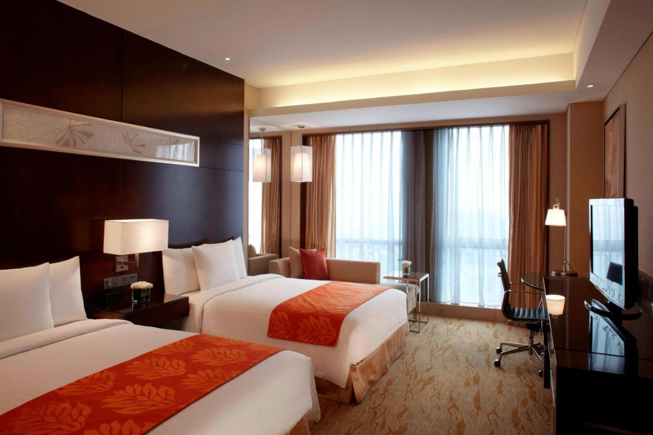 Courtyard By Marriott Shanghai Jiading Bagian luar foto